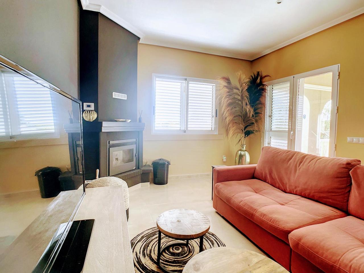For sale - 3 Bedroom 3 Bathroom Villa in Pinar de Campoverde - Inland  - Alicante