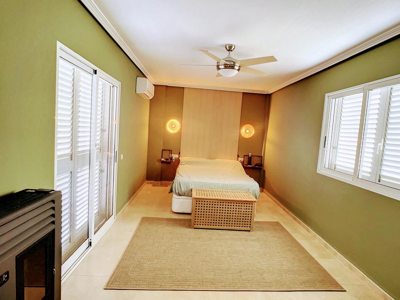 For sale - 3 Bedroom 3 Bathroom Villa in Pinar de Campoverde - Inland  - Alicante