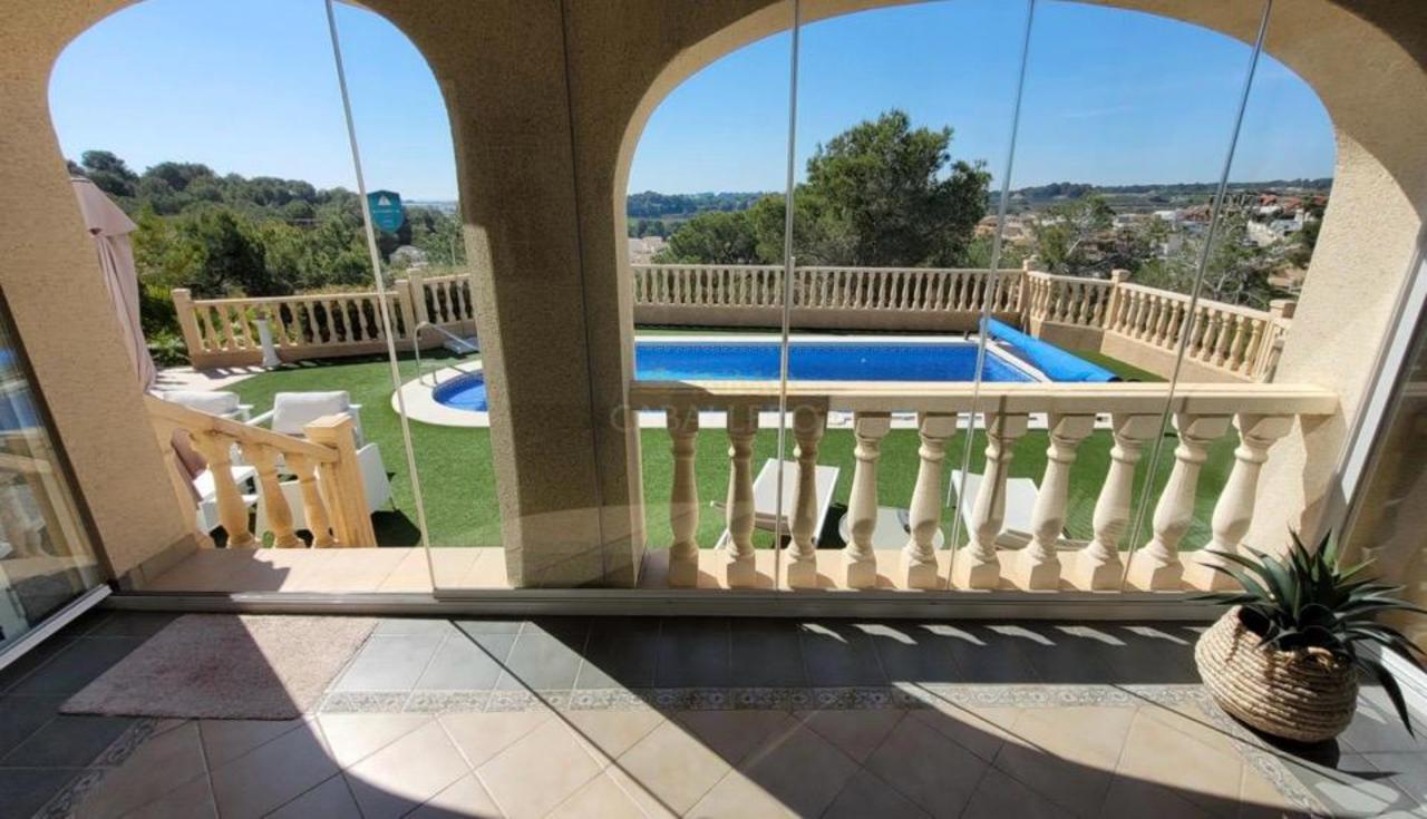 For sale - 3 Bedroom 3 Bathroom Villa in Pinar de Campoverde - Inland  - Alicante