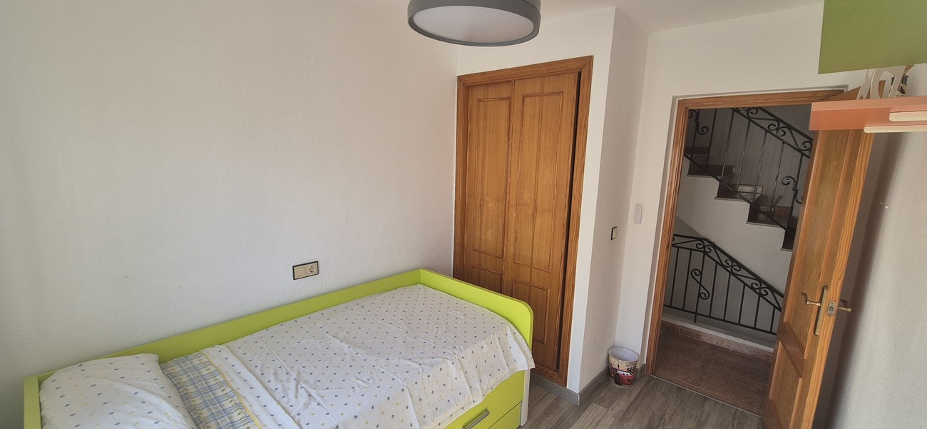For sale - 6 Bedroom 2 Bathroom Quad House in Torrevieja - Costa Blanca  - Alicante