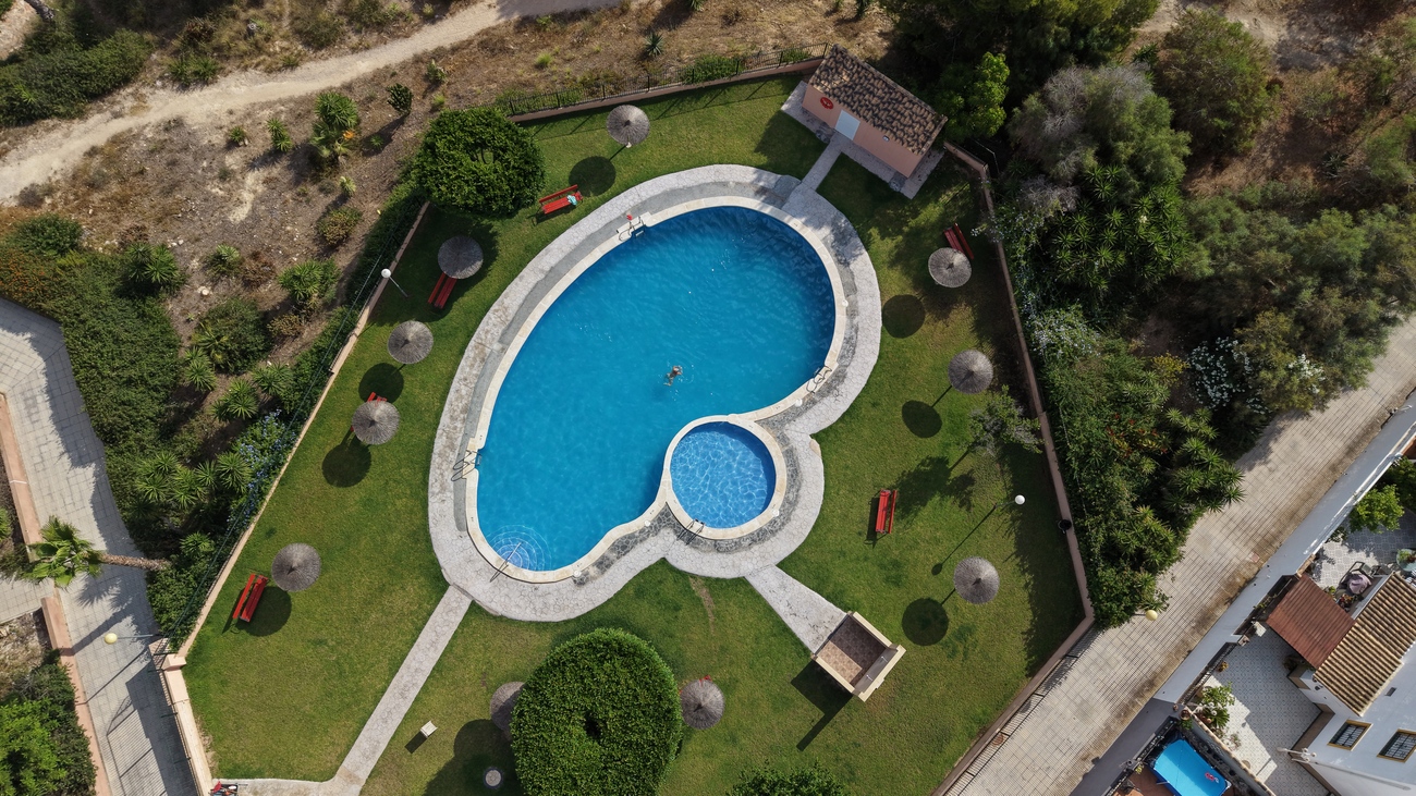 For sale - 6 Bedroom 2 Bathroom Quad House in Torrevieja - Costa Blanca  - Alicante