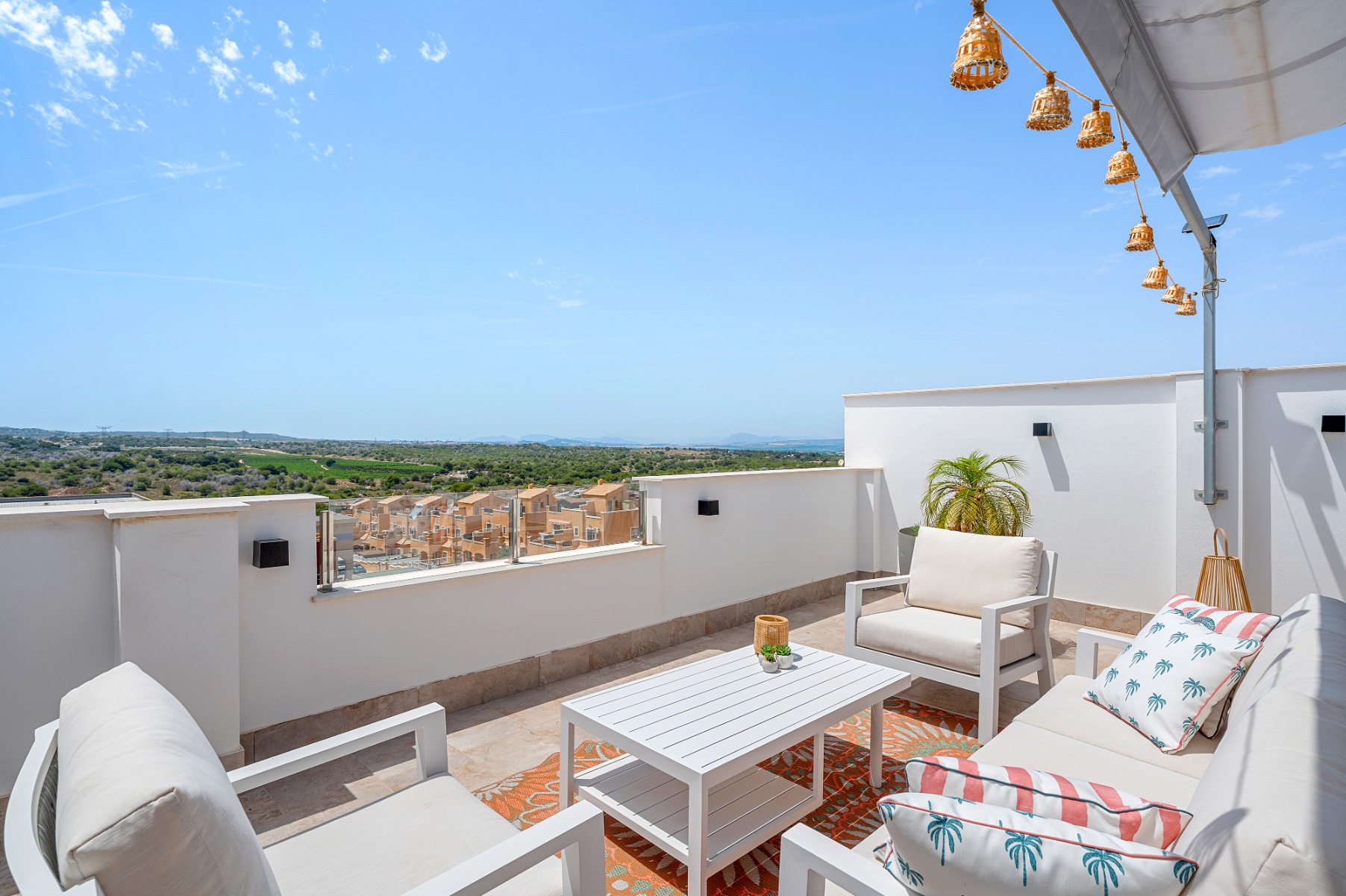 For sale - 2 Bedroom 2 Bathroom Apartment in Torrevieja - Costa Blanca  - Alicante