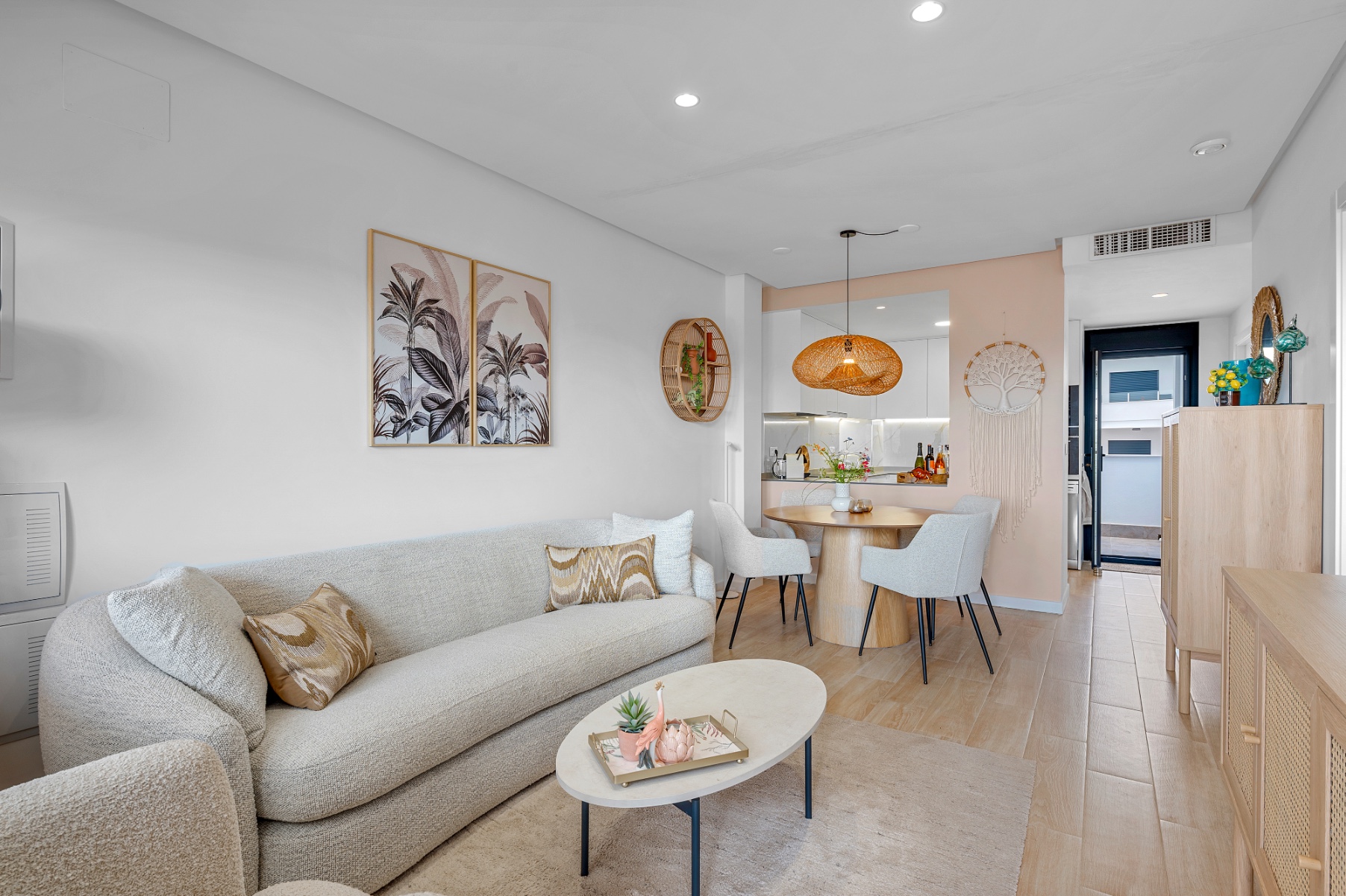 For sale - 2 Bedroom 2 Bathroom Apartment in Torrevieja - Costa Blanca  - Alicante