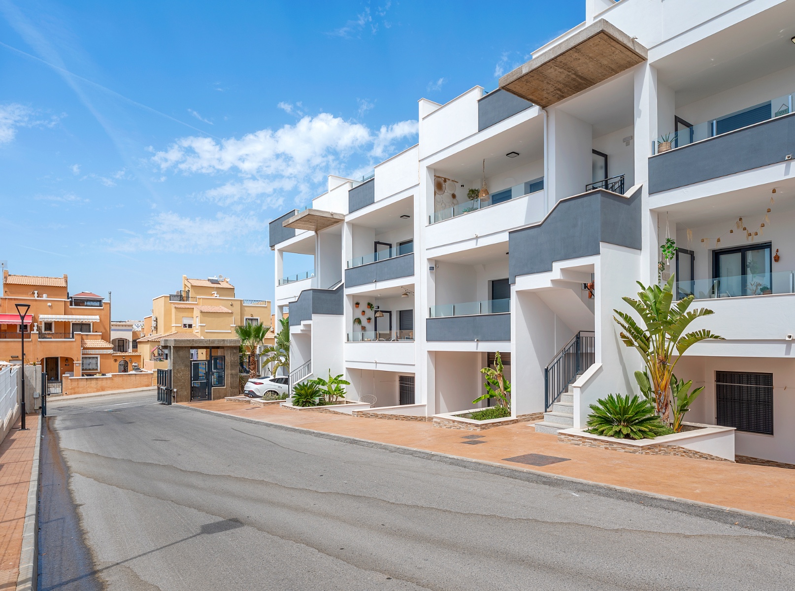 For sale - 2 Bedroom 2 Bathroom Apartment in Torrevieja - Costa Blanca  - Alicante