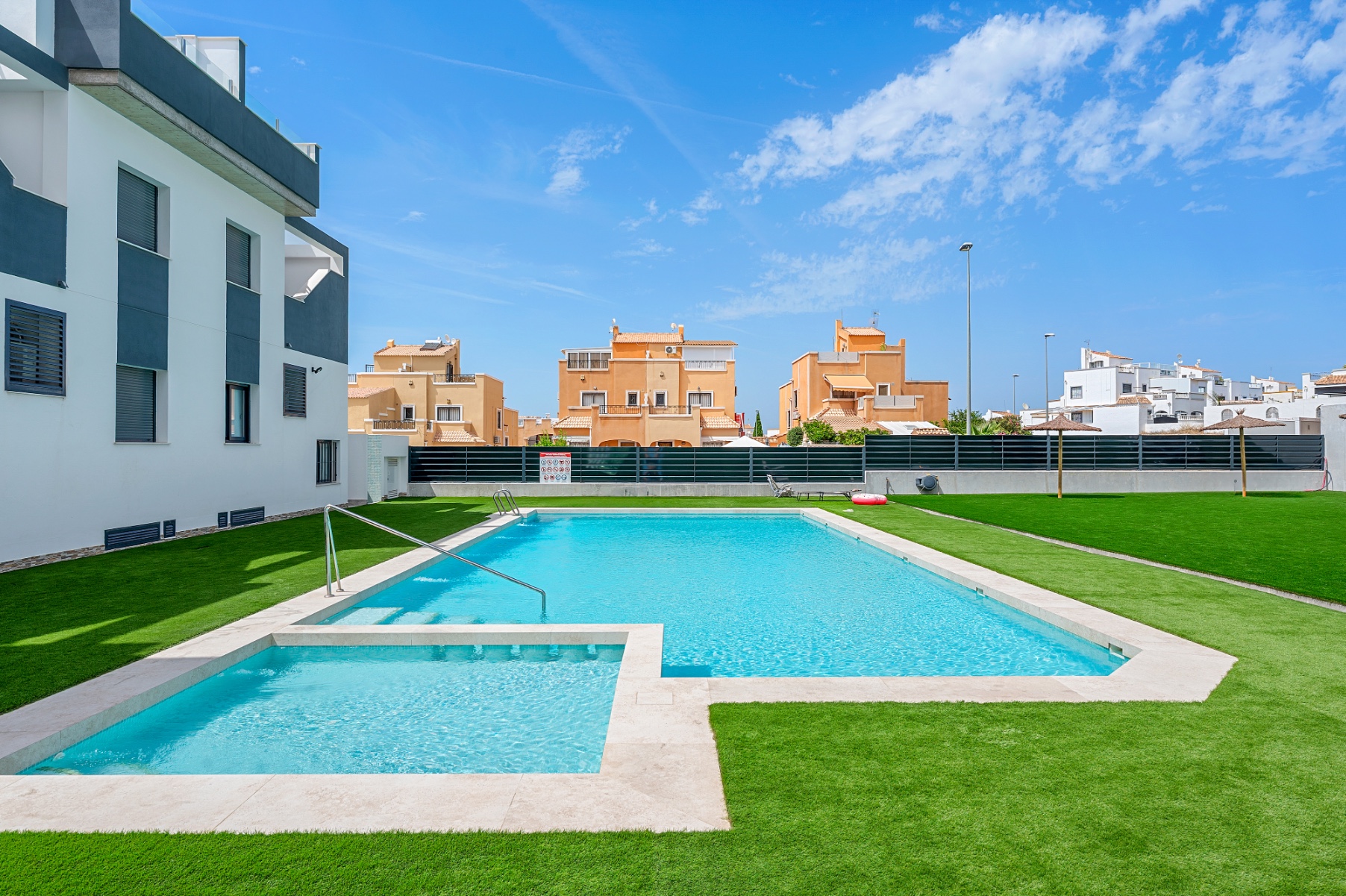 For sale - 2 Bedroom 2 Bathroom Apartment in Torrevieja - Costa Blanca  - Alicante