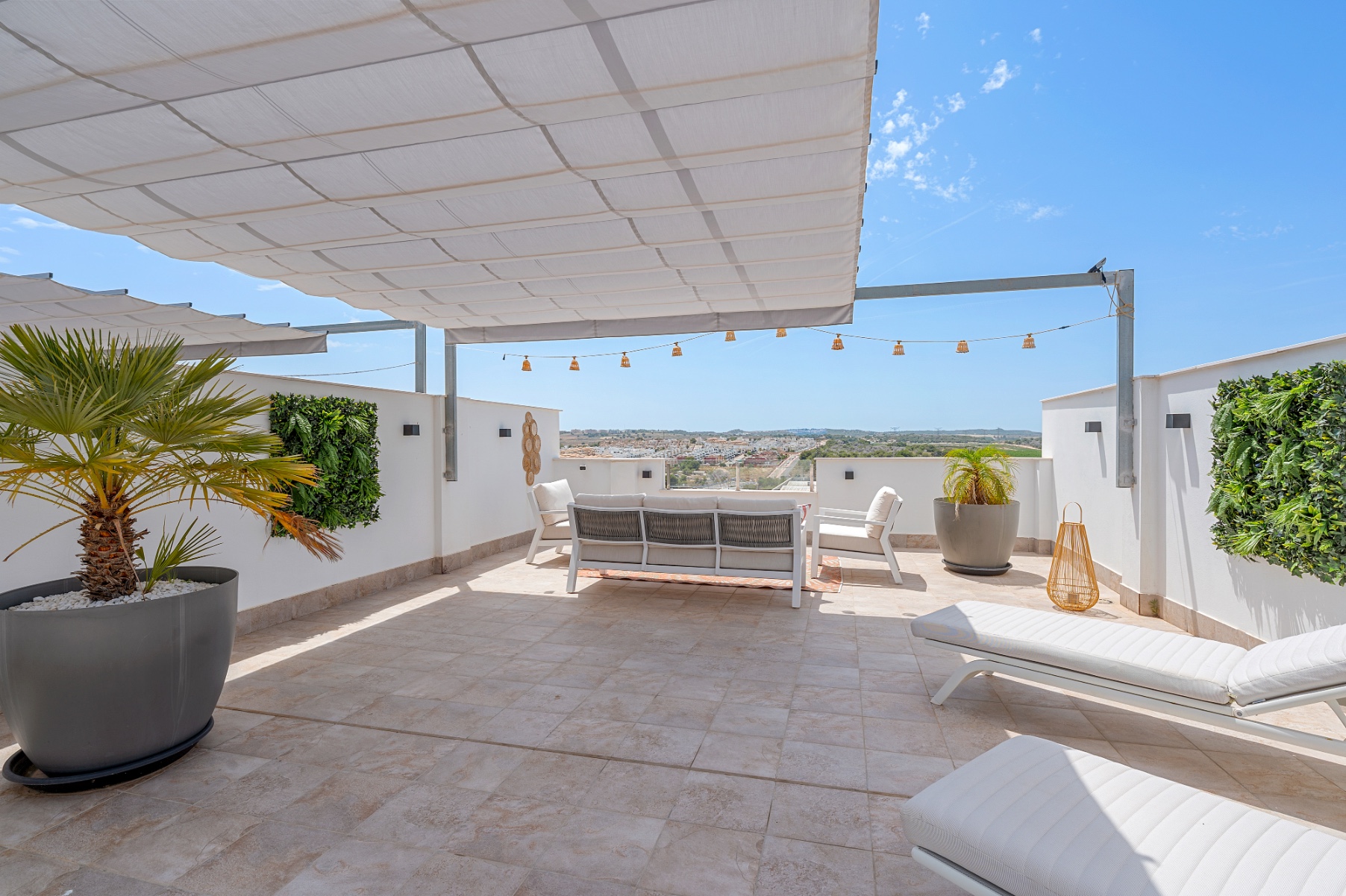 For sale - 2 Bedroom 2 Bathroom Apartment in Torrevieja - Costa Blanca  - Alicante