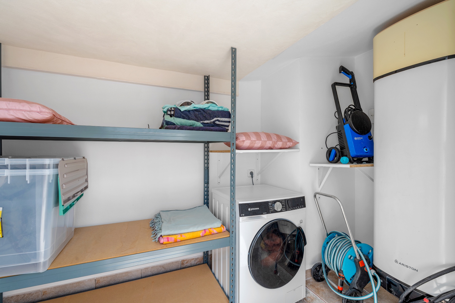 For sale - 2 Bedroom 2 Bathroom Apartment in Torrevieja - Costa Blanca  - Alicante