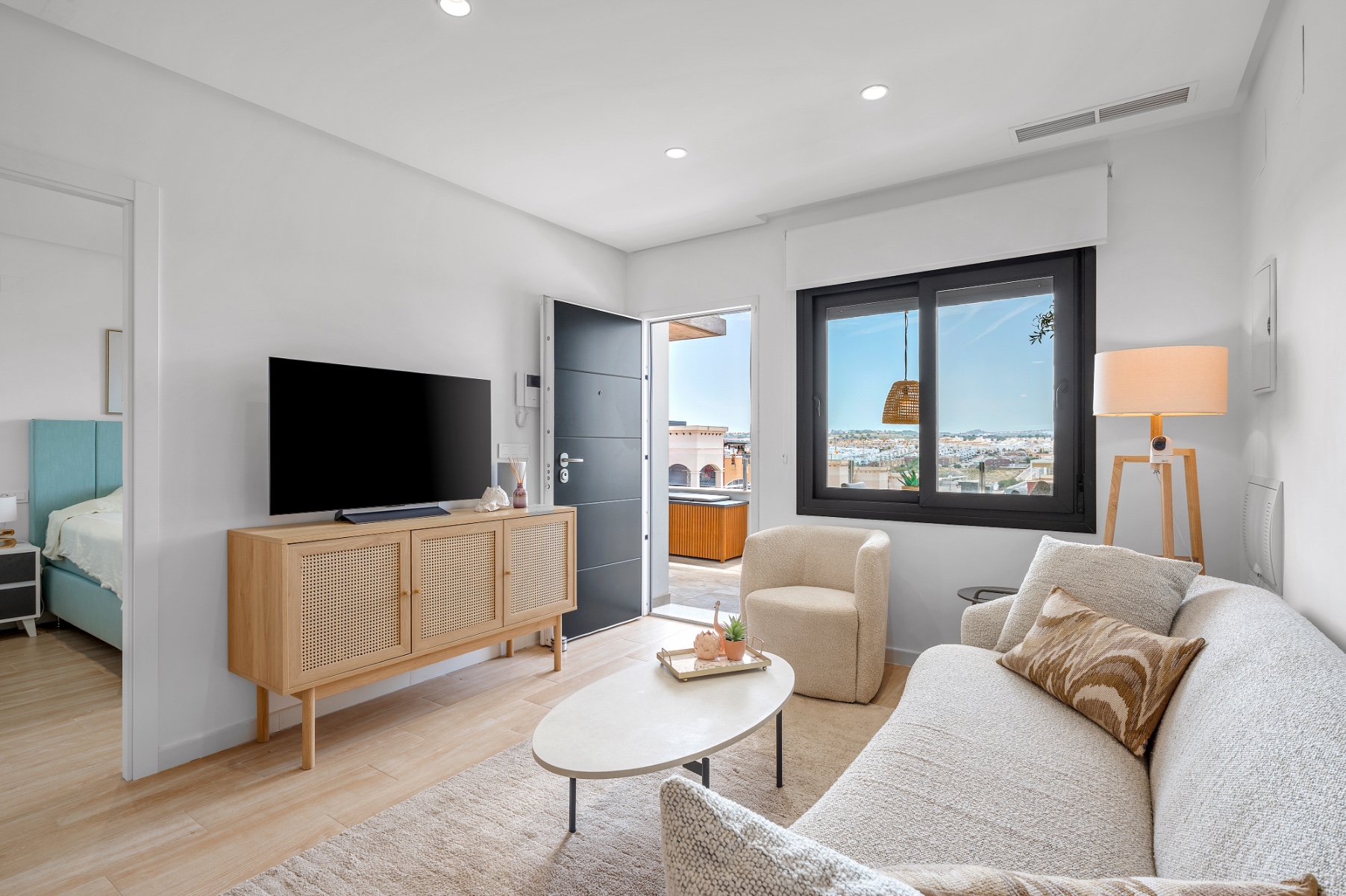 For sale - 2 Bedroom 2 Bathroom Apartment in Torrevieja - Costa Blanca  - Alicante
