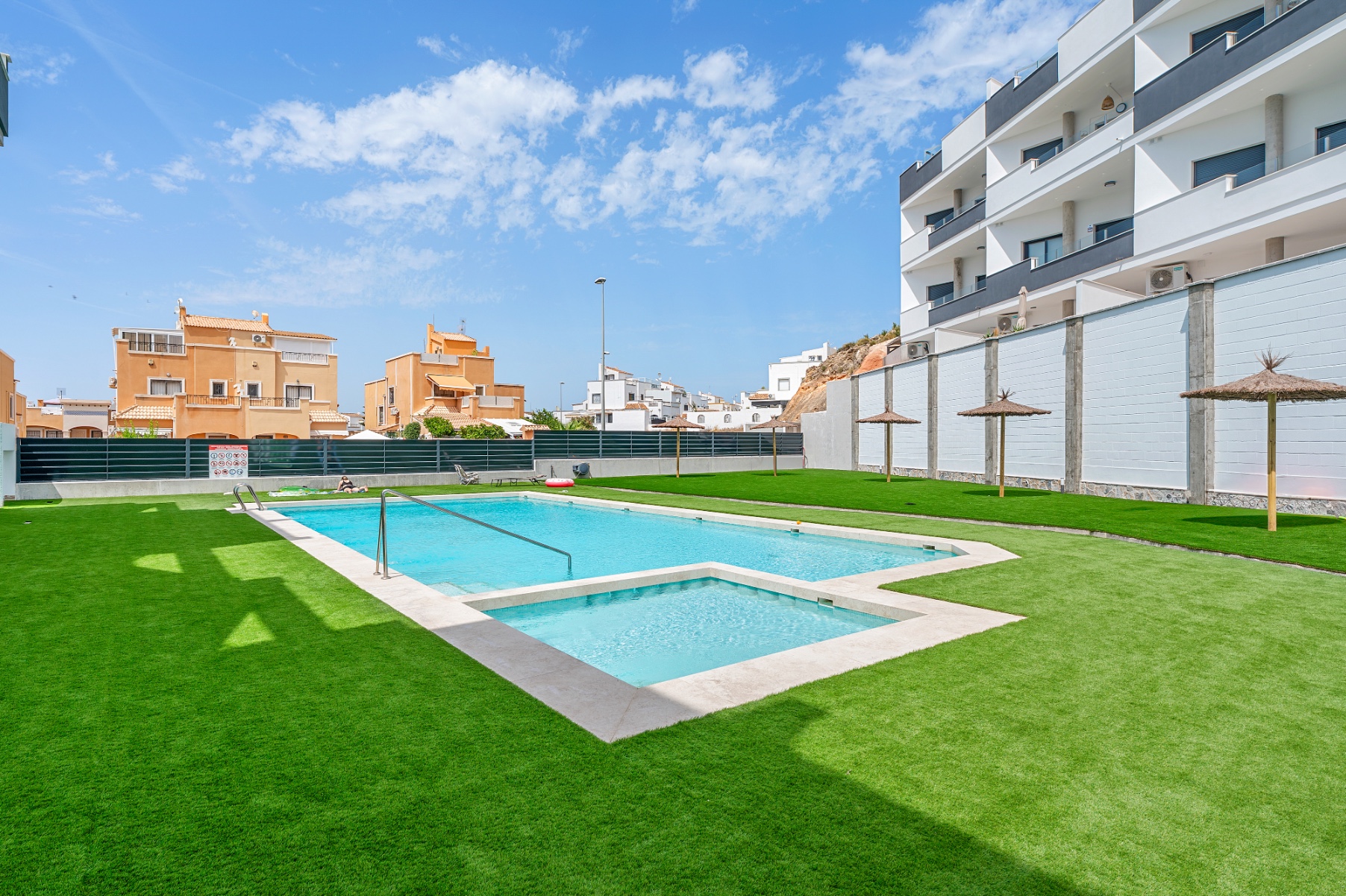 For sale - 2 Bedroom 2 Bathroom Apartment in Torrevieja - Costa Blanca  - Alicante