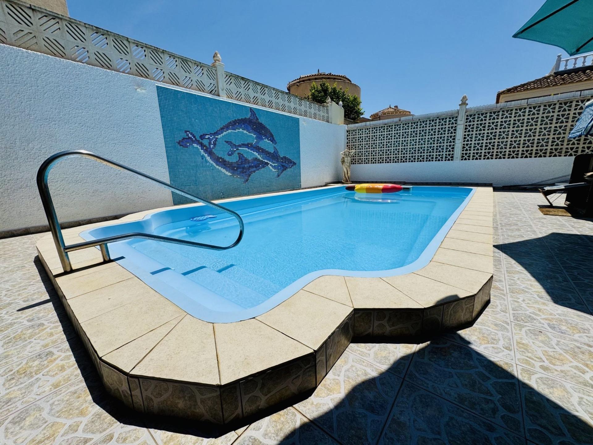 For sale - 2 Bedroom 1 Bathroom Villa in Torrevieja - La Siesta - El Salado - Torreta  - Alicante
