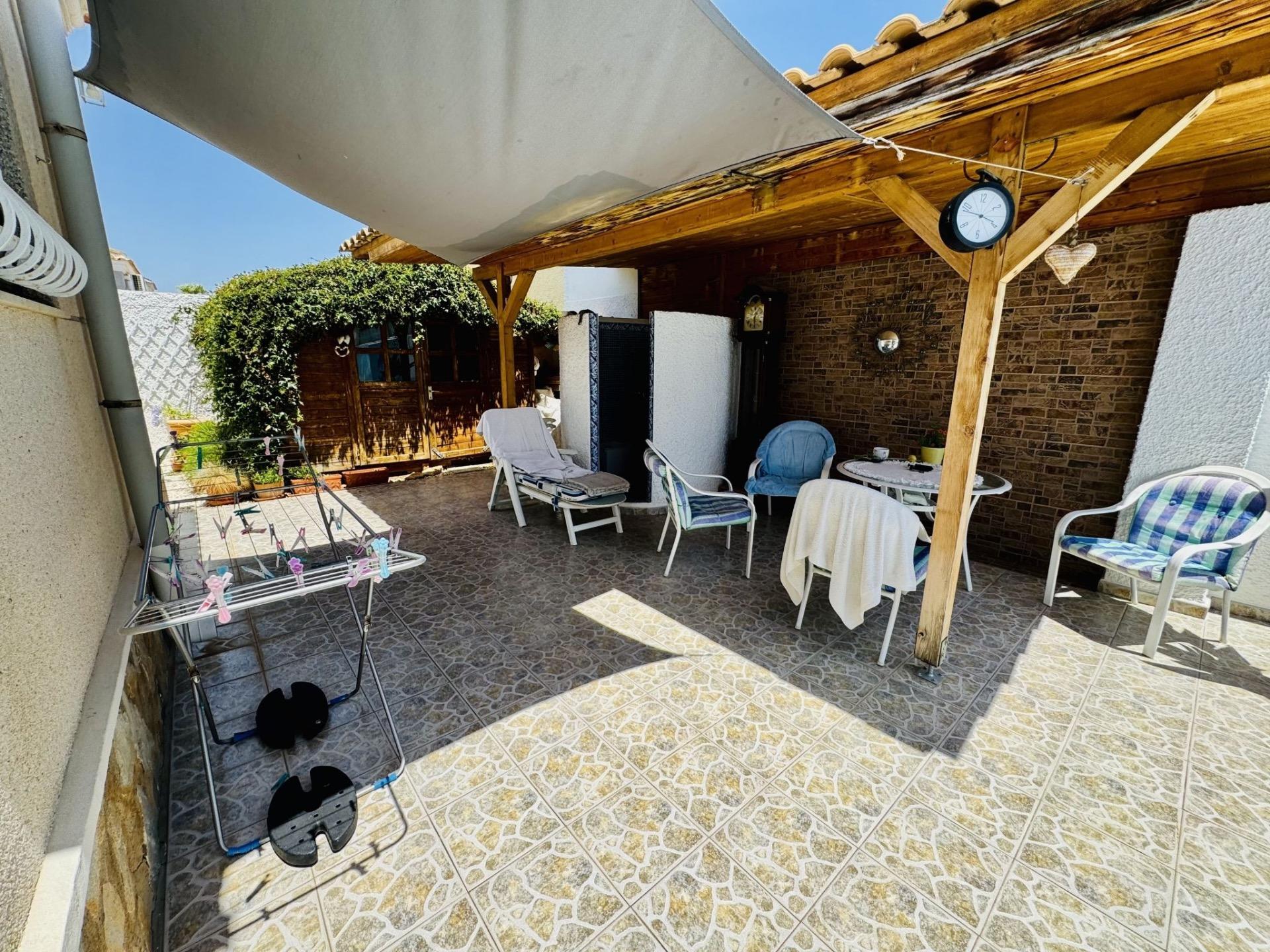 For sale - 2 Bedroom 1 Bathroom Villa in Torrevieja - La Siesta - El Salado - Torreta  - Alicante