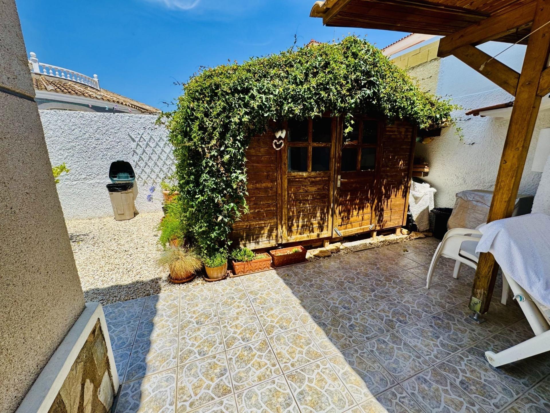 For sale - 2 Bedroom 1 Bathroom Villa in Torrevieja - La Siesta - El Salado - Torreta  - Alicante