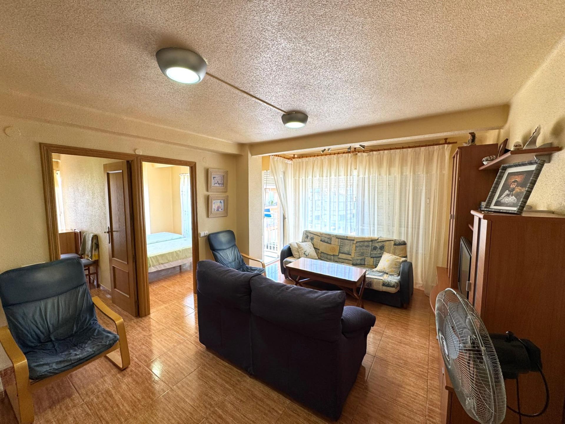 For sale - 3 Bedroom 1 Bathroom Apartment in Torrevieja - Miramar - Torre Del Moro  - Alicante