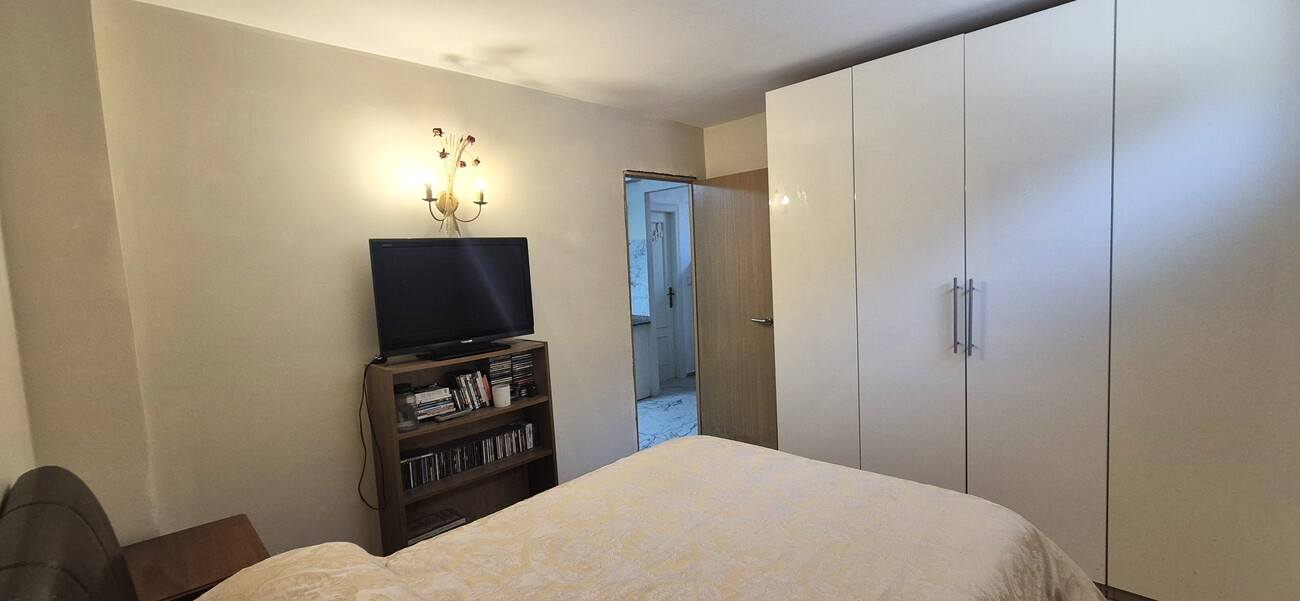 For sale - 4 Bedroom 3 Bathroom Villa in Villamartin - Costa Blanca  - Alicante