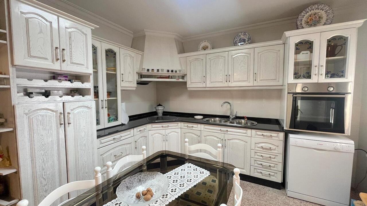 For sale - 4 Bedroom 2 Bathroom Town House in Formentera del Segura - Pueblo 5  - Alicante