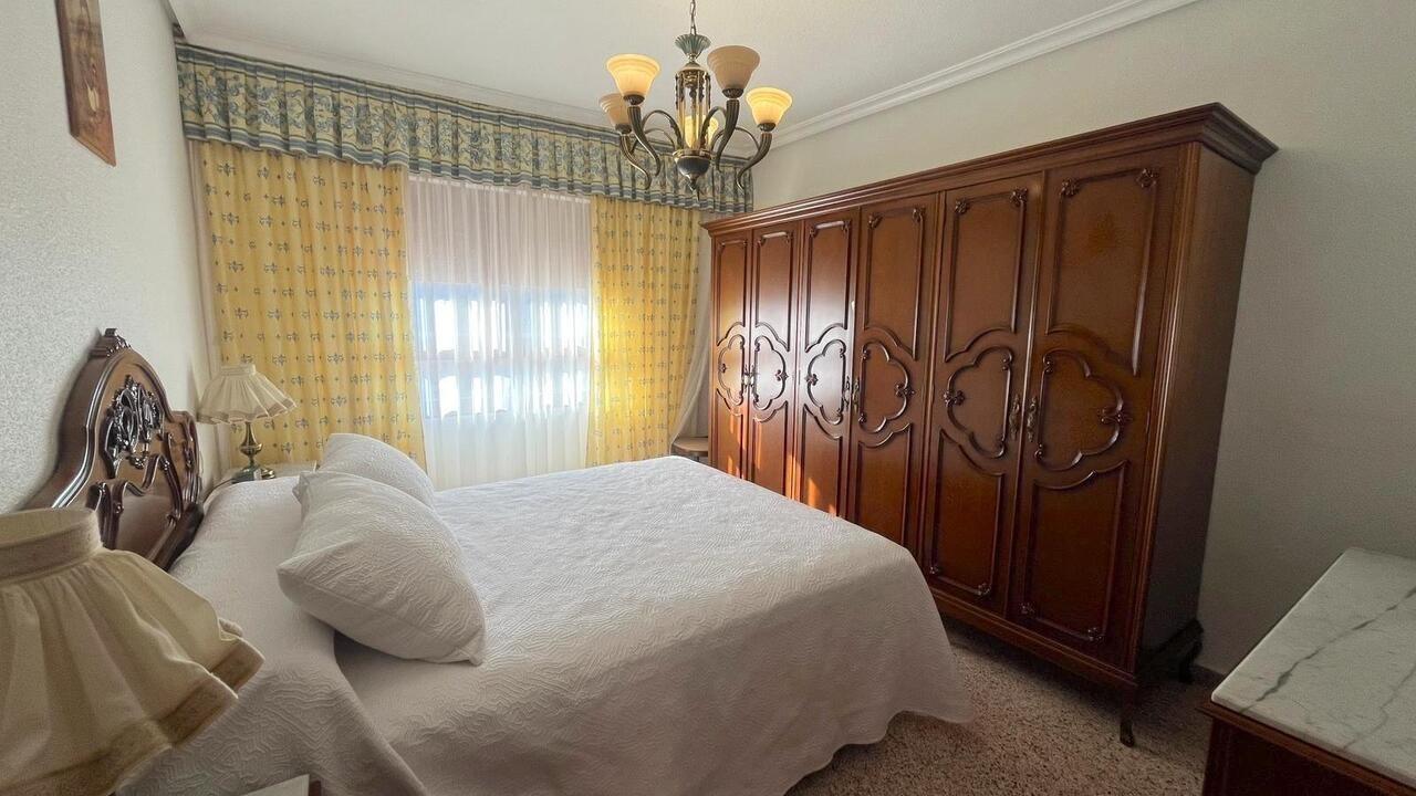 For sale - 4 Bedroom 2 Bathroom Town House in Formentera del Segura - Pueblo 5  - Alicante