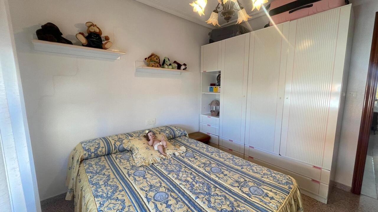 For sale - 4 Bedroom 2 Bathroom Town House in Formentera del Segura - Pueblo 5  - Alicante