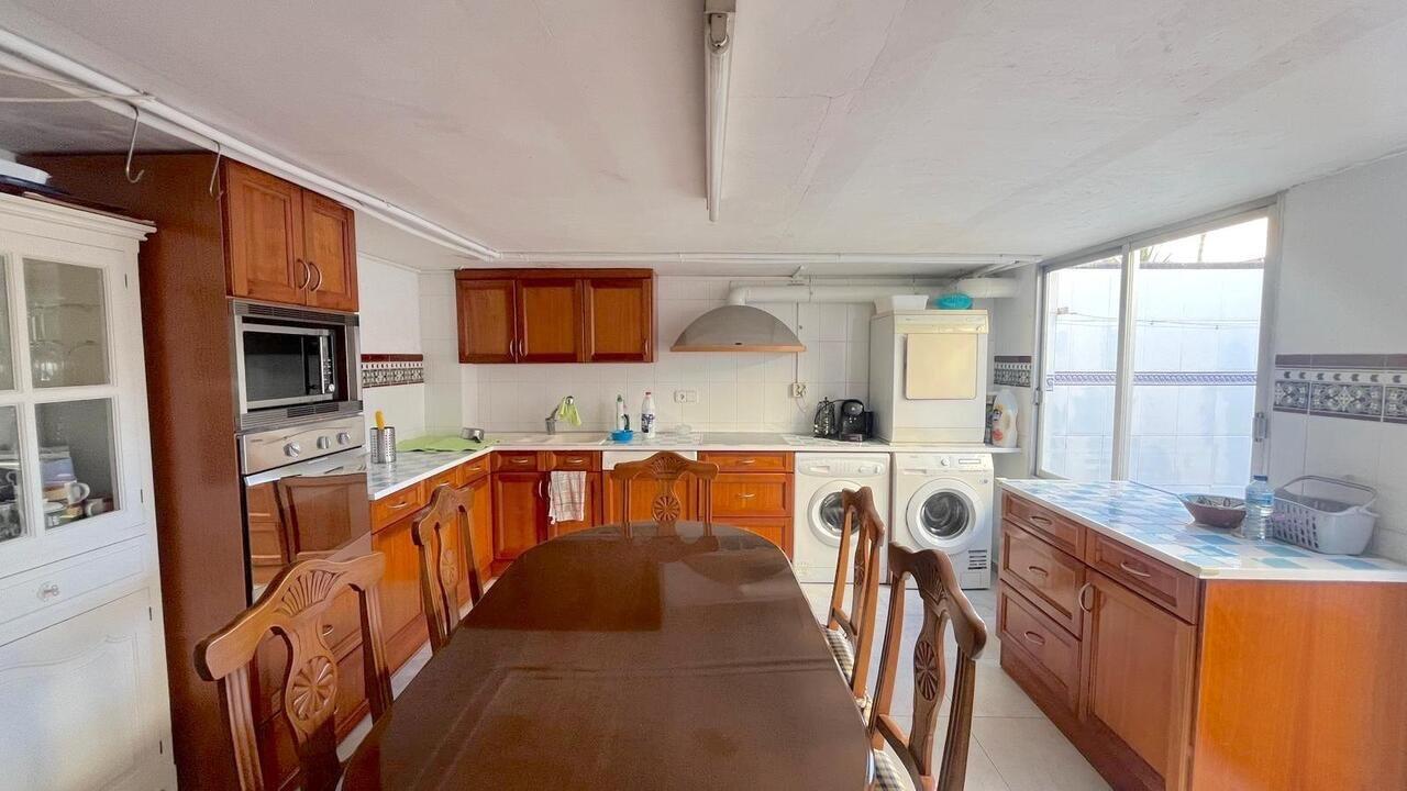 For sale - 4 Bedroom 2 Bathroom Town House in Formentera del Segura - Pueblo 5  - Alicante