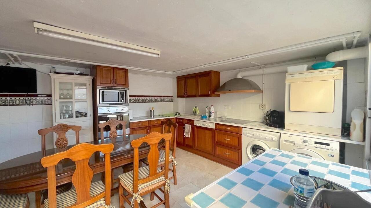 For sale - 4 Bedroom 2 Bathroom Town House in Formentera del Segura - Pueblo 5  - Alicante