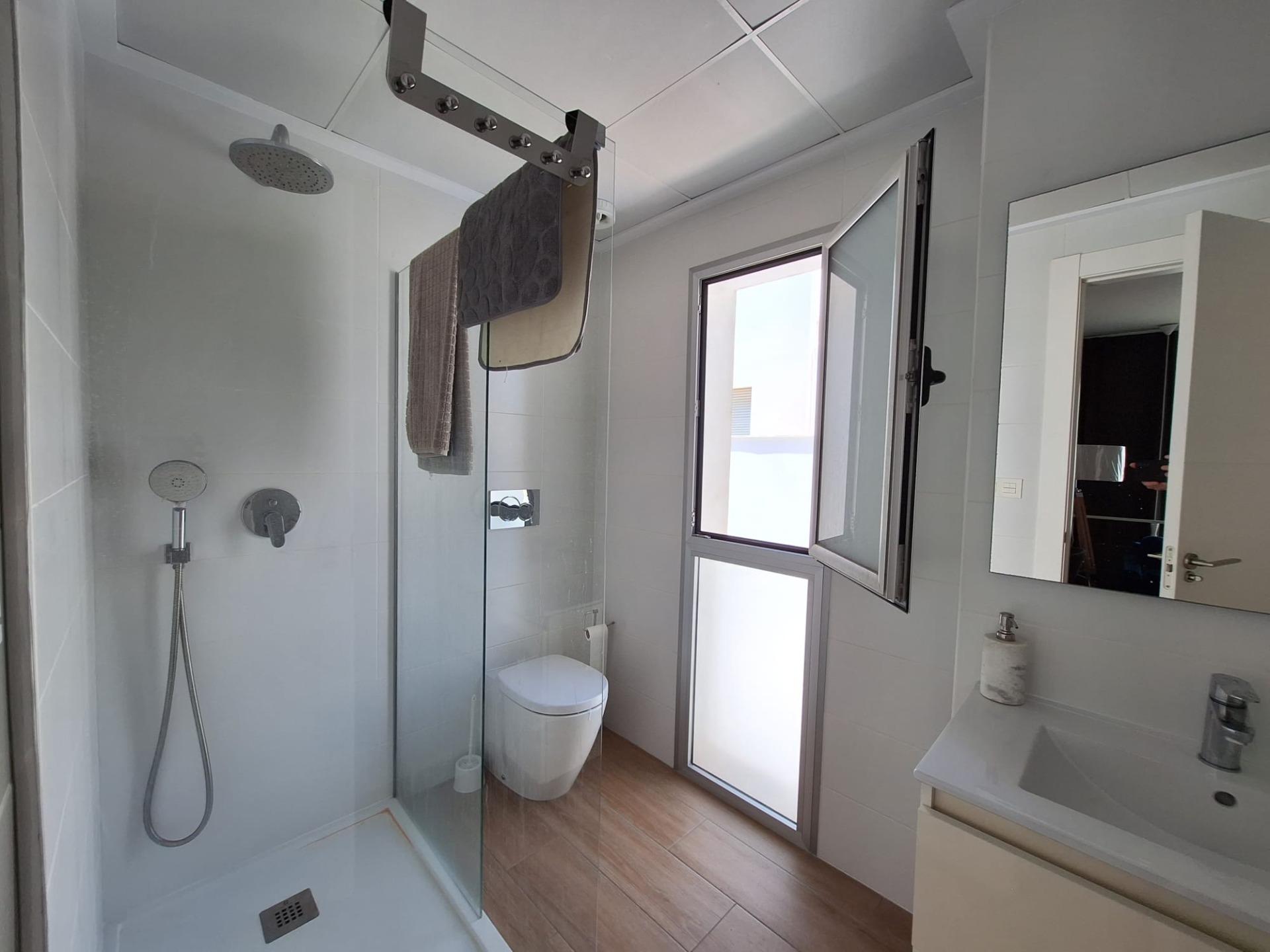 For sale - 3 Bedroom 3 Bathroom Villa in Torrevieja - Los Frutales  - Alicante