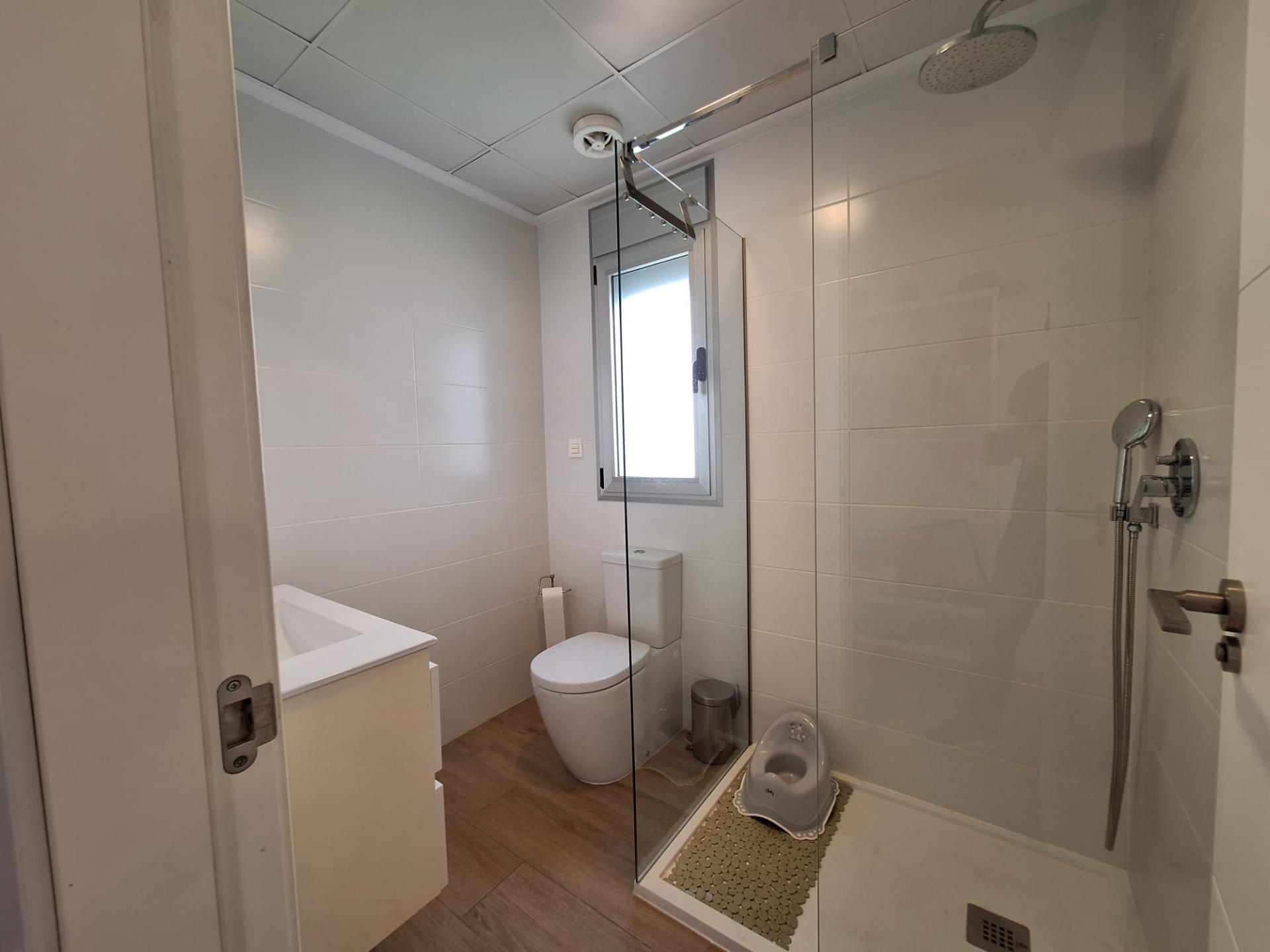 For sale - 3 Bedroom 3 Bathroom Villa in Torrevieja - Los Frutales  - Alicante