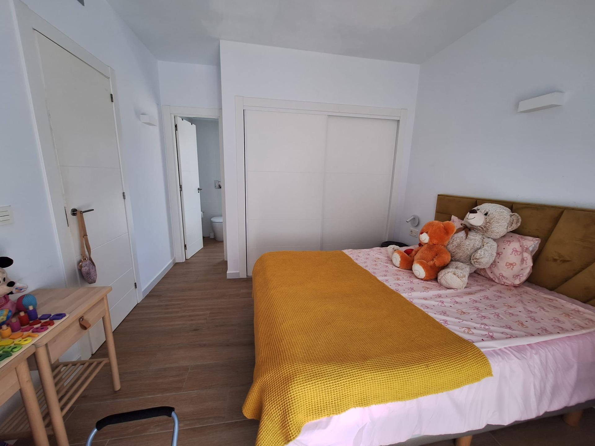 For sale - 3 Bedroom 3 Bathroom Villa in Torrevieja - Los Frutales  - Alicante