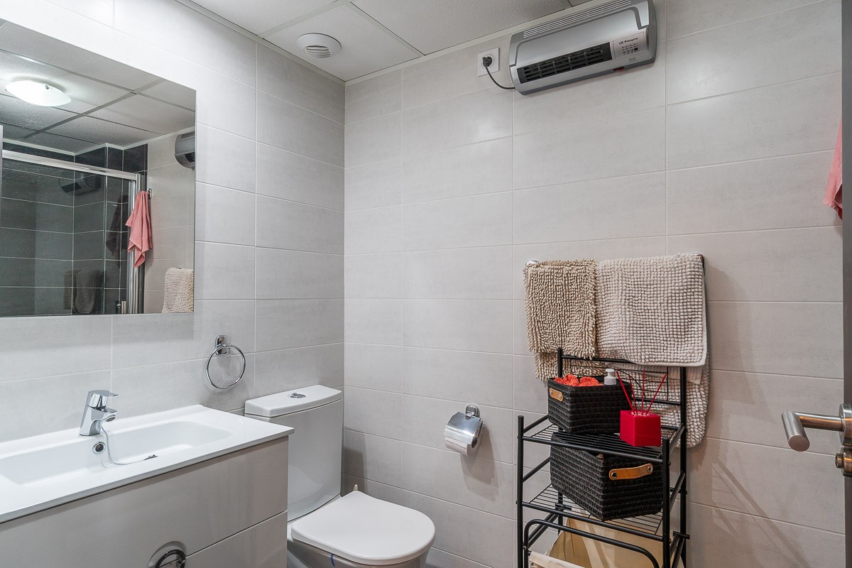 For sale - 2 Bedroom 1 Bathroom Apartment in Orihuela Costa - Costa Blanca  - Alicante