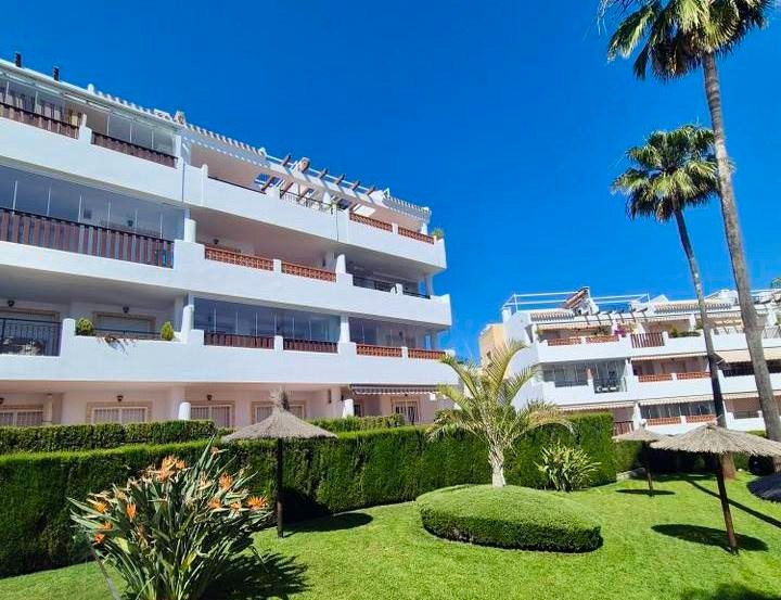 For sale - 2 Bedroom 1 Bathroom Apartment in Orihuela Costa - Costa Blanca  - Alicante