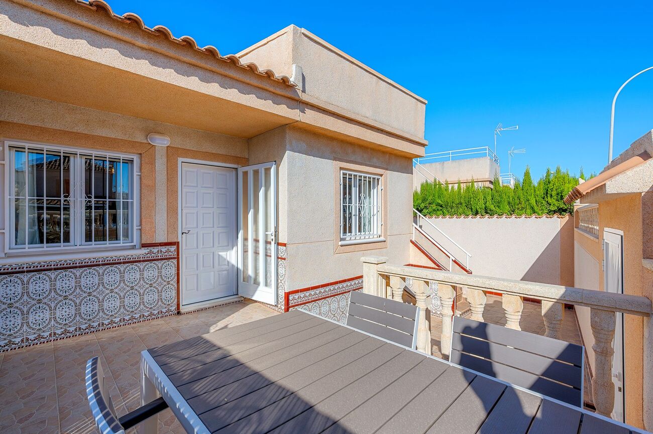 For sale - 2 Bedroom 1 Bathroom Bungalow in Torrevieja - Los Balcones  - Alicante