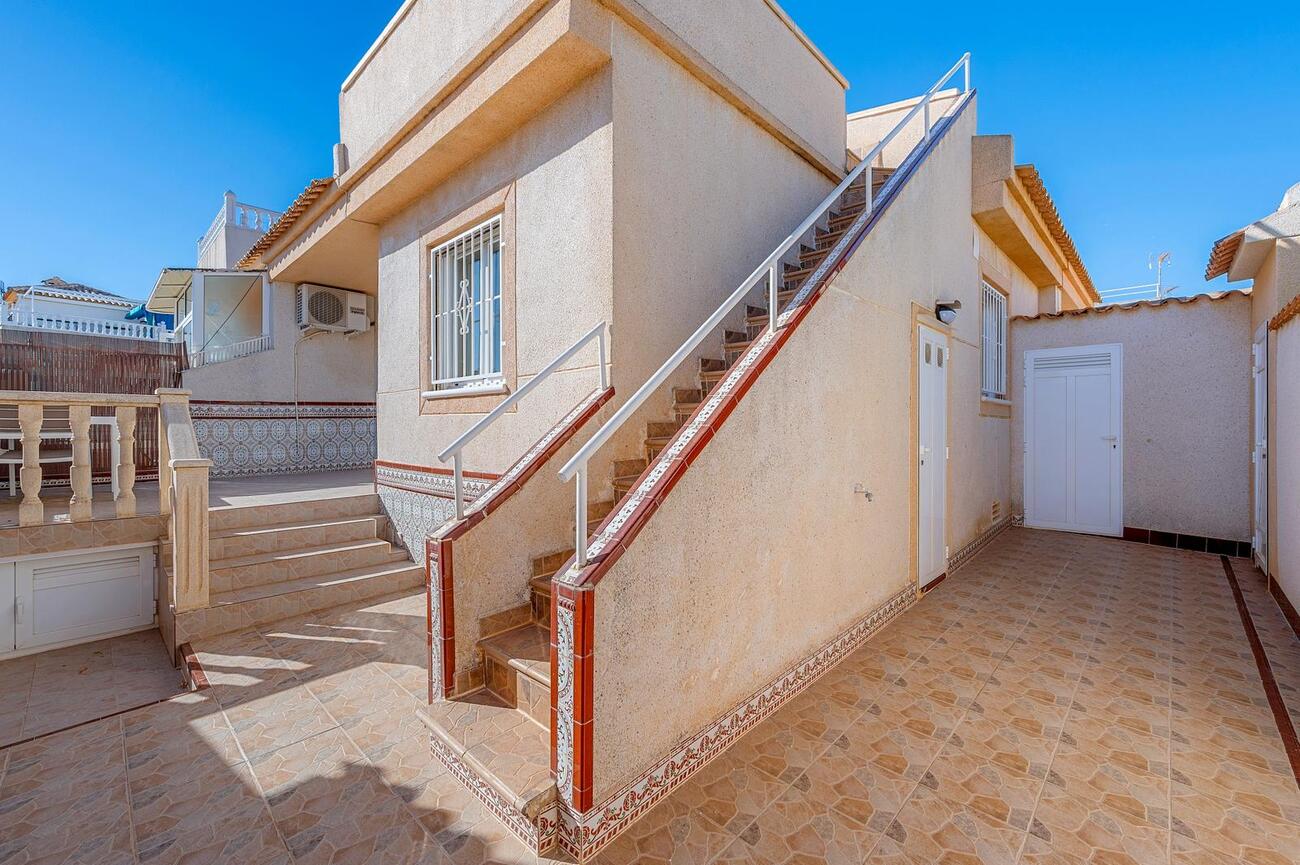 For sale - 2 Bedroom 1 Bathroom Bungalow in Torrevieja - Los Balcones  - Alicante