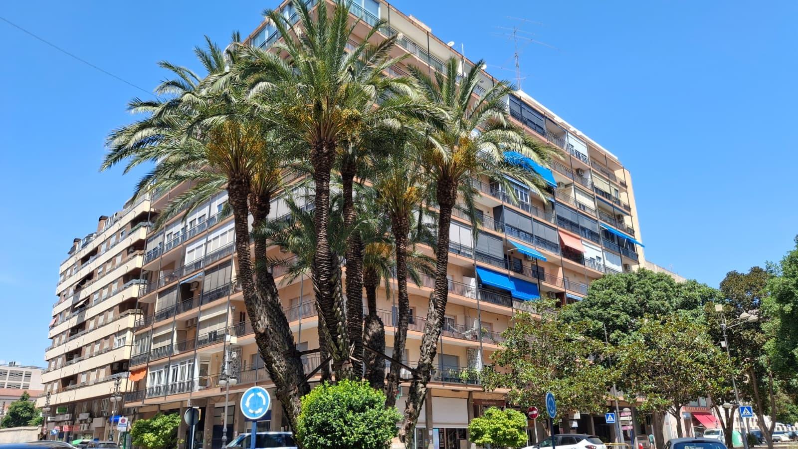 For sale - 4 Bedroom 2 Bathroom Apartment in Orihuela - Zona Centro  - Alicante