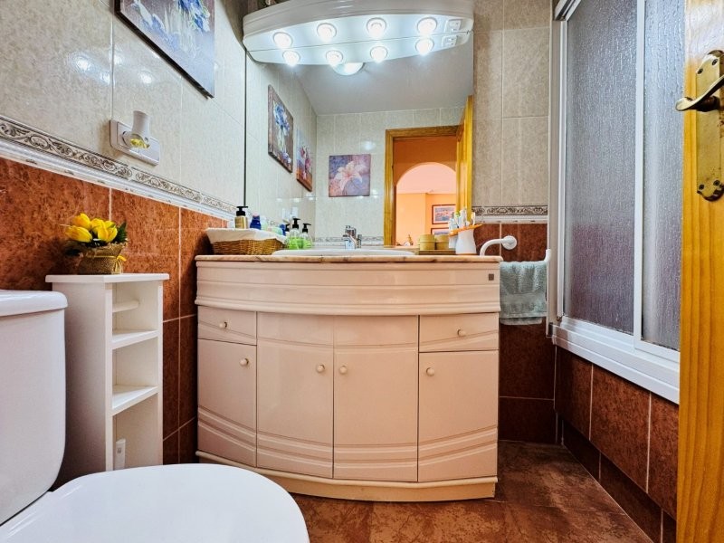 For sale - 2 Bedroom 1 Bathroom Apartment in Torrevieja - Costa Blanca  - Alicante