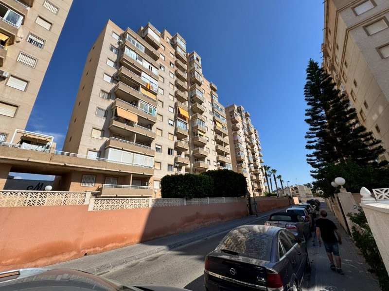 For sale - 2 Bedroom 1 Bathroom Apartment in Torrevieja - Costa Blanca  - Alicante
