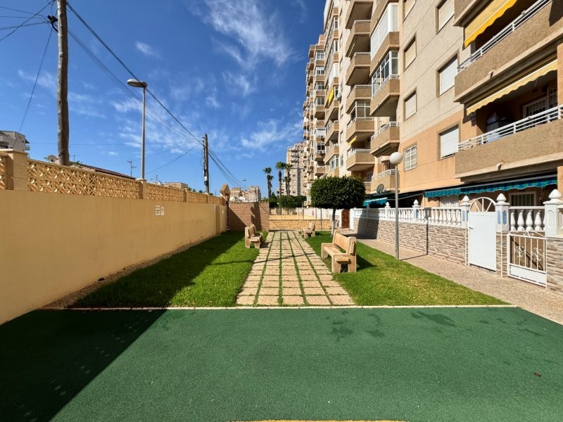 For sale - 2 Bedroom 1 Bathroom Apartment in Torrevieja - Costa Blanca  - Alicante