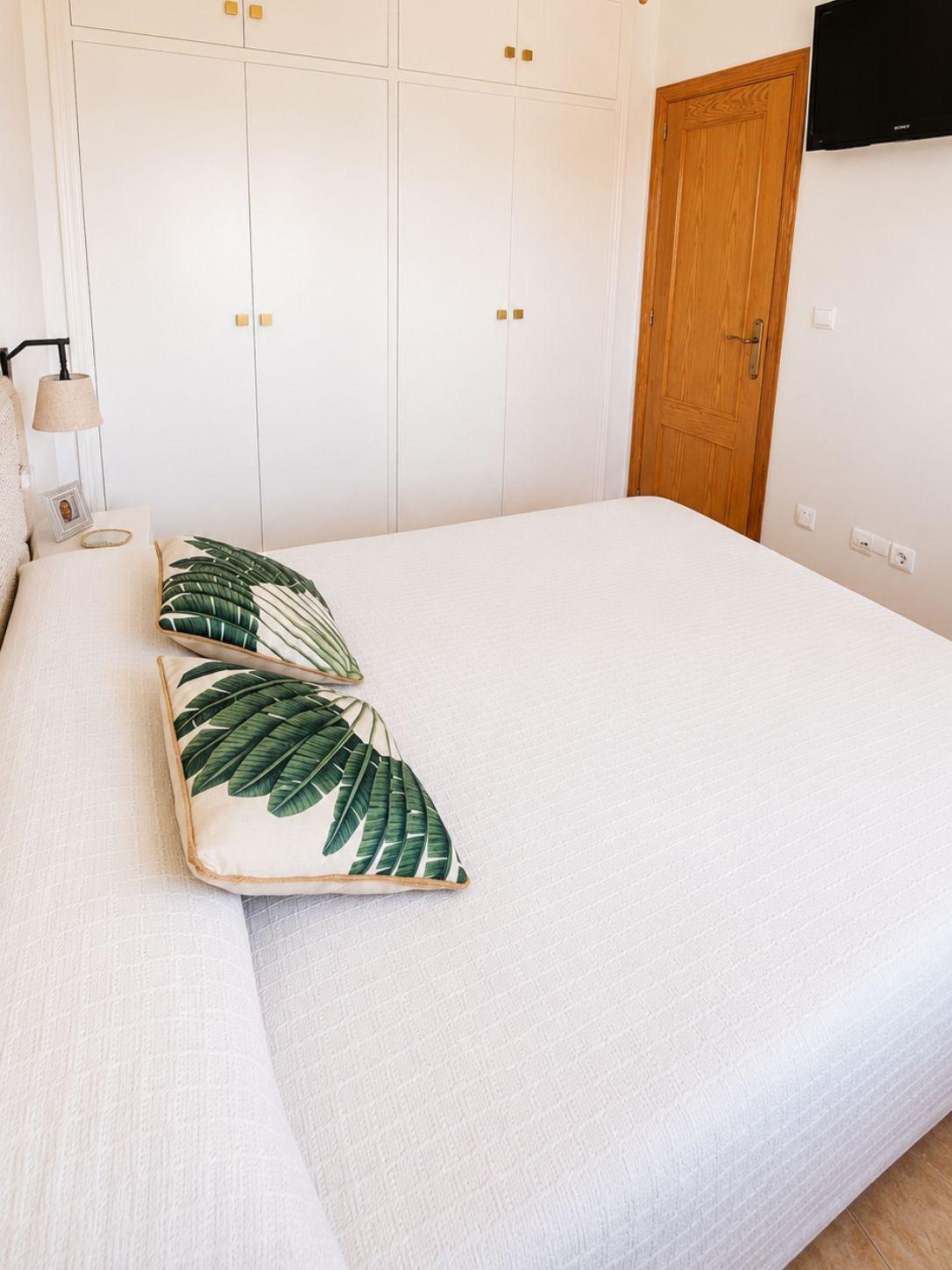 For sale - 2 Bedroom 1 Bathroom Apartment in Orihuela Costa - Campoamor  - Alicante