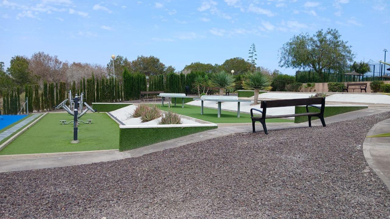 For sale - 6 Bedroom 2 Bathroom Town House in Orihuela Costa - Los Altos  - Alicante