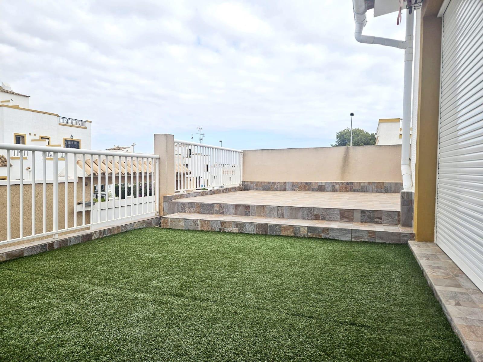 For sale - 6 Bedroom 2 Bathroom Town House in Orihuela Costa - Los Altos  - Alicante