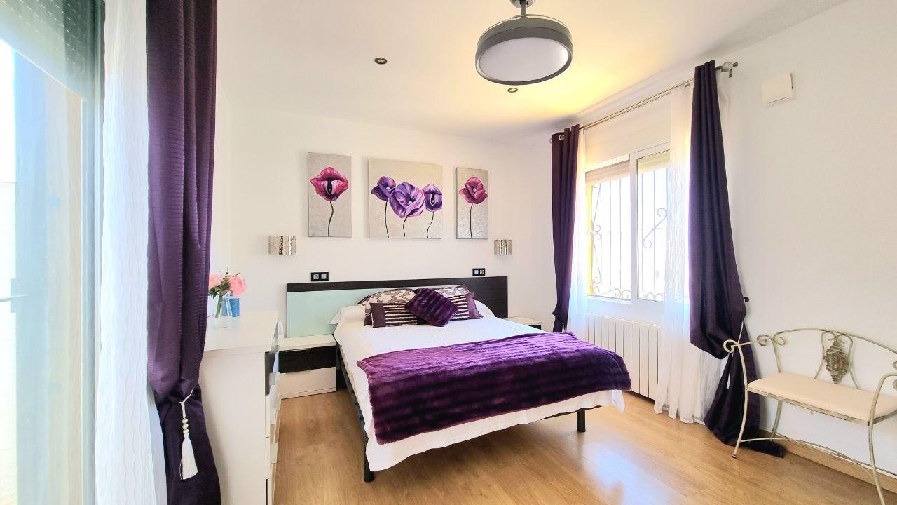 For sale - 6 Bedroom 2 Bathroom Town House in Orihuela Costa - Los Altos  - Alicante