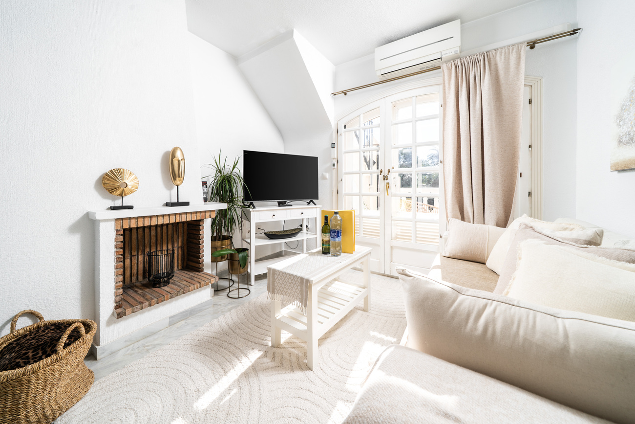 For sale - 2 Bedroom 1 Bathroom Apartment in Torrevieja - Costa Blanca  - Alicante