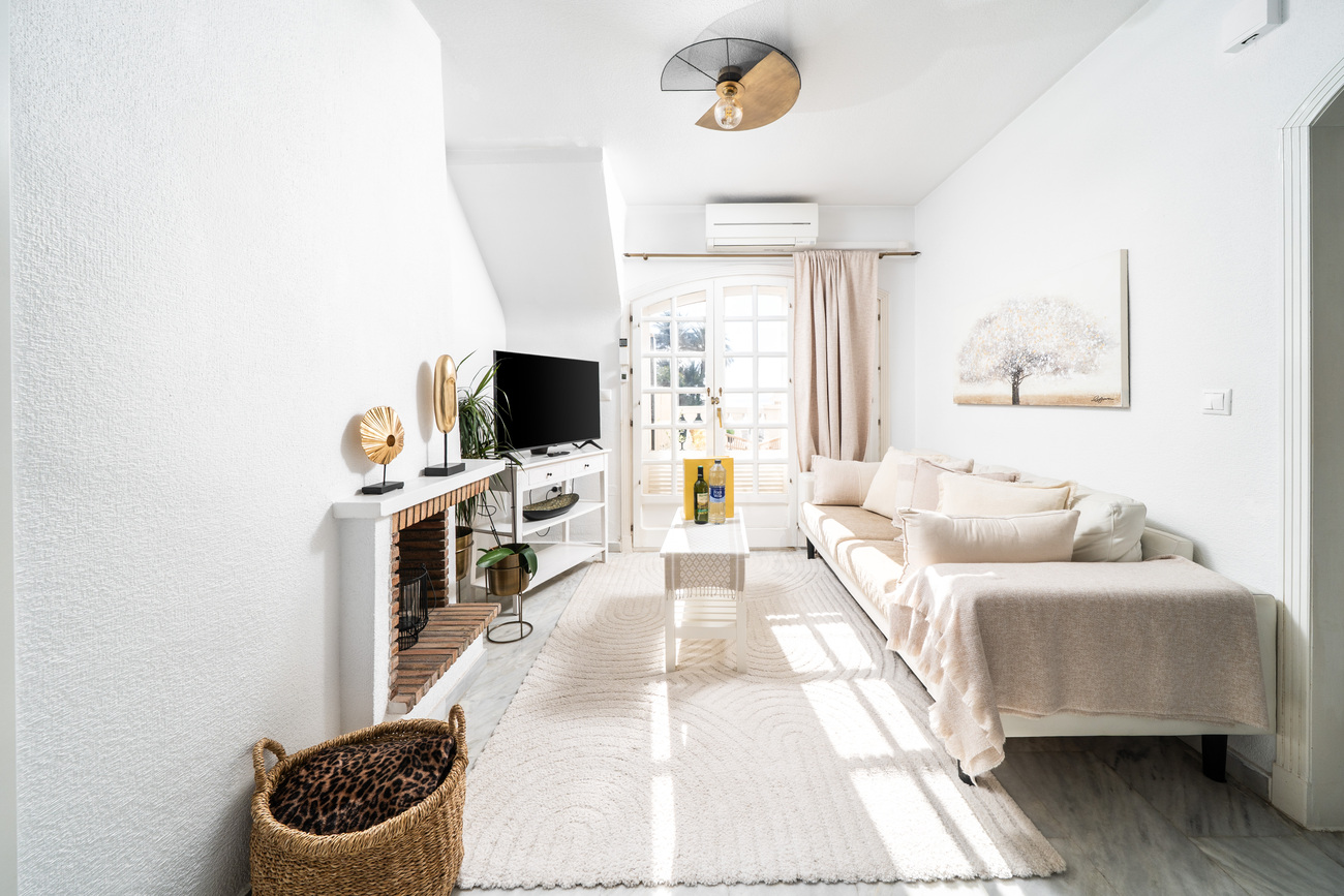 For sale - 2 Bedroom 1 Bathroom Apartment in Torrevieja - Costa Blanca  - Alicante
