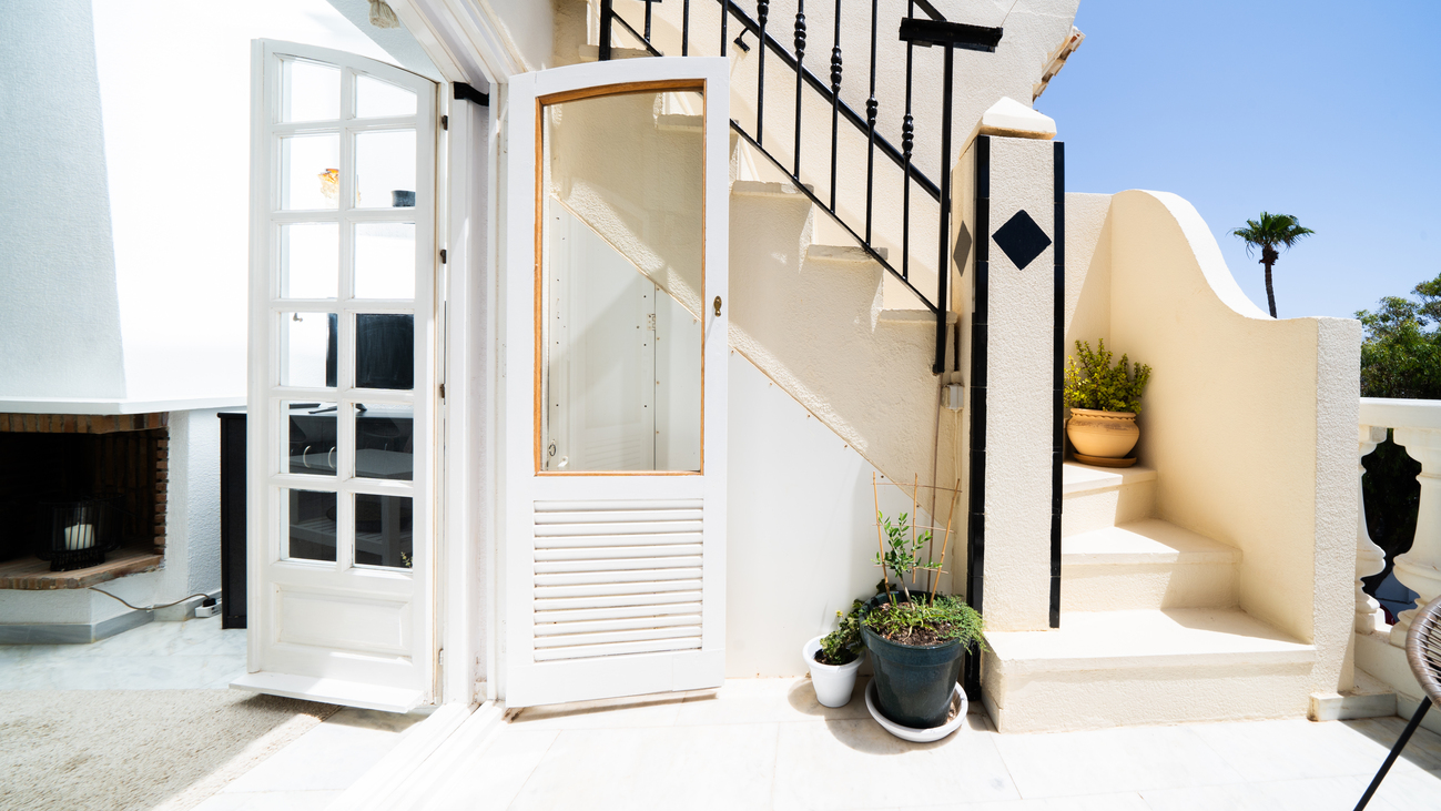 For sale - 2 Bedroom 1 Bathroom Apartment in Torrevieja - Costa Blanca  - Alicante