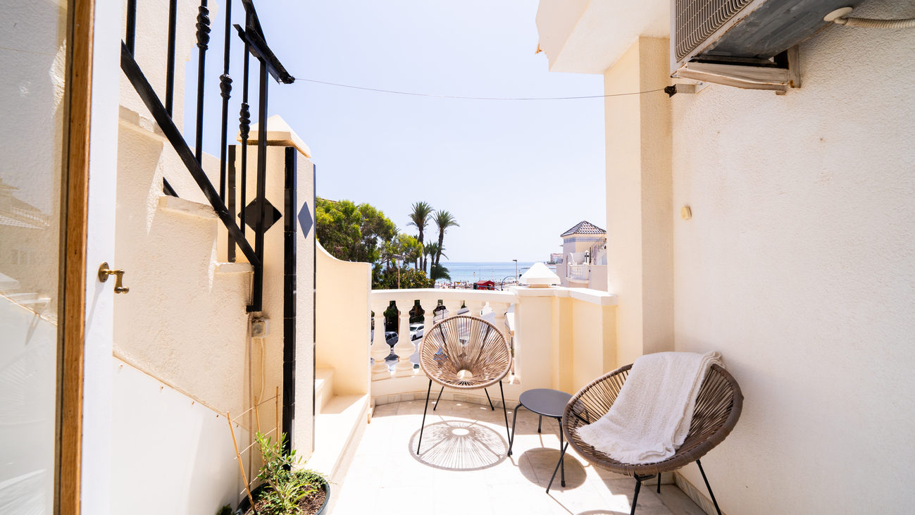 For sale - 2 Bedroom 1 Bathroom Apartment in Torrevieja - Costa Blanca  - Alicante