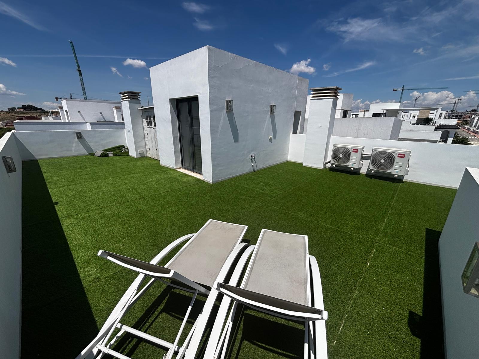 For sale - 4 Bedroom 4 Bathroom Villa Detached in Ciudad Quesada - Ciudad Quesada  - Alicante