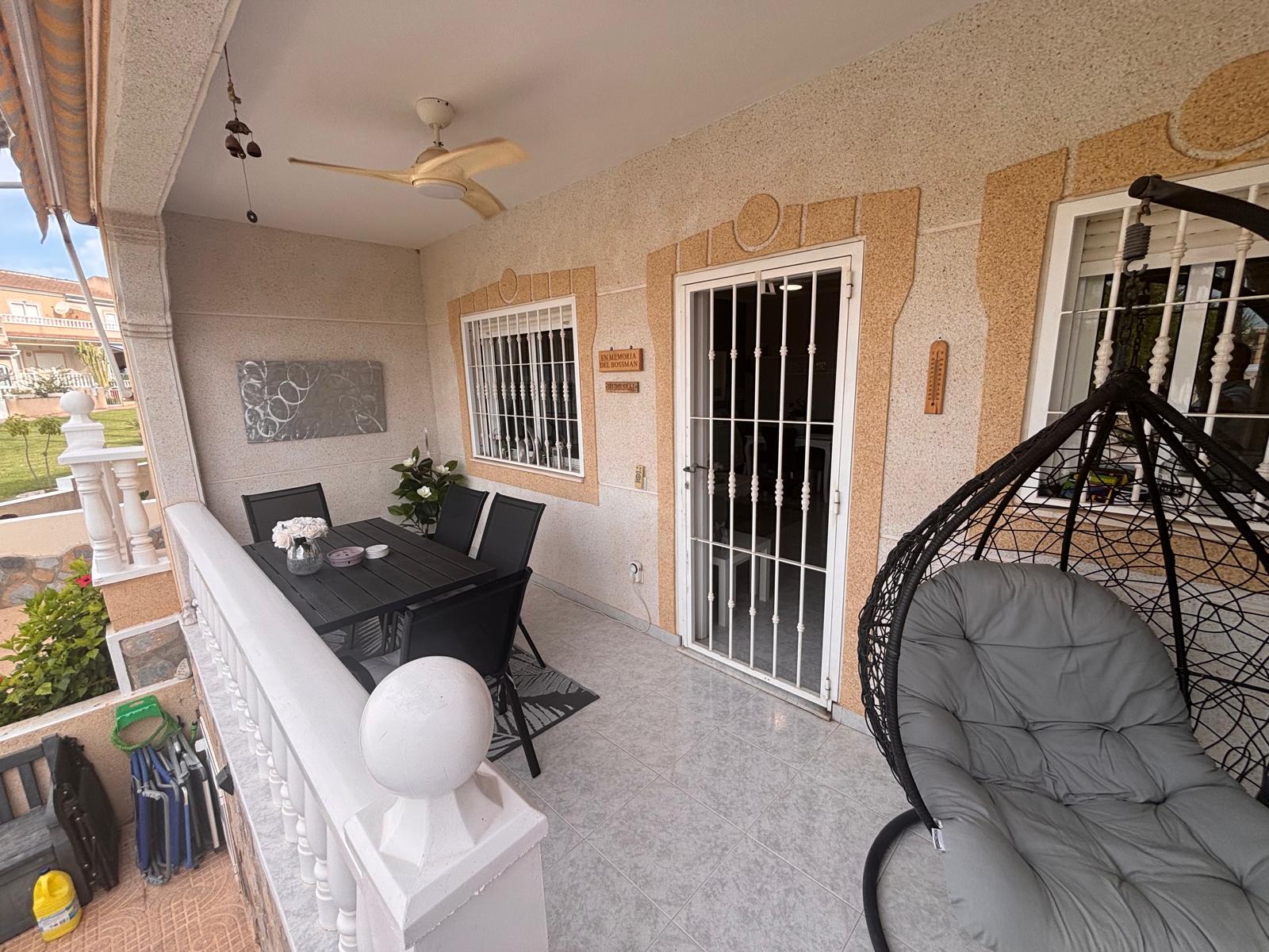 For sale - 3 Bedroom 2 Bathroom Townhouse in Urbanización Ciudad Quesada - Urbanización Ciudad Quesada  - Alicante
