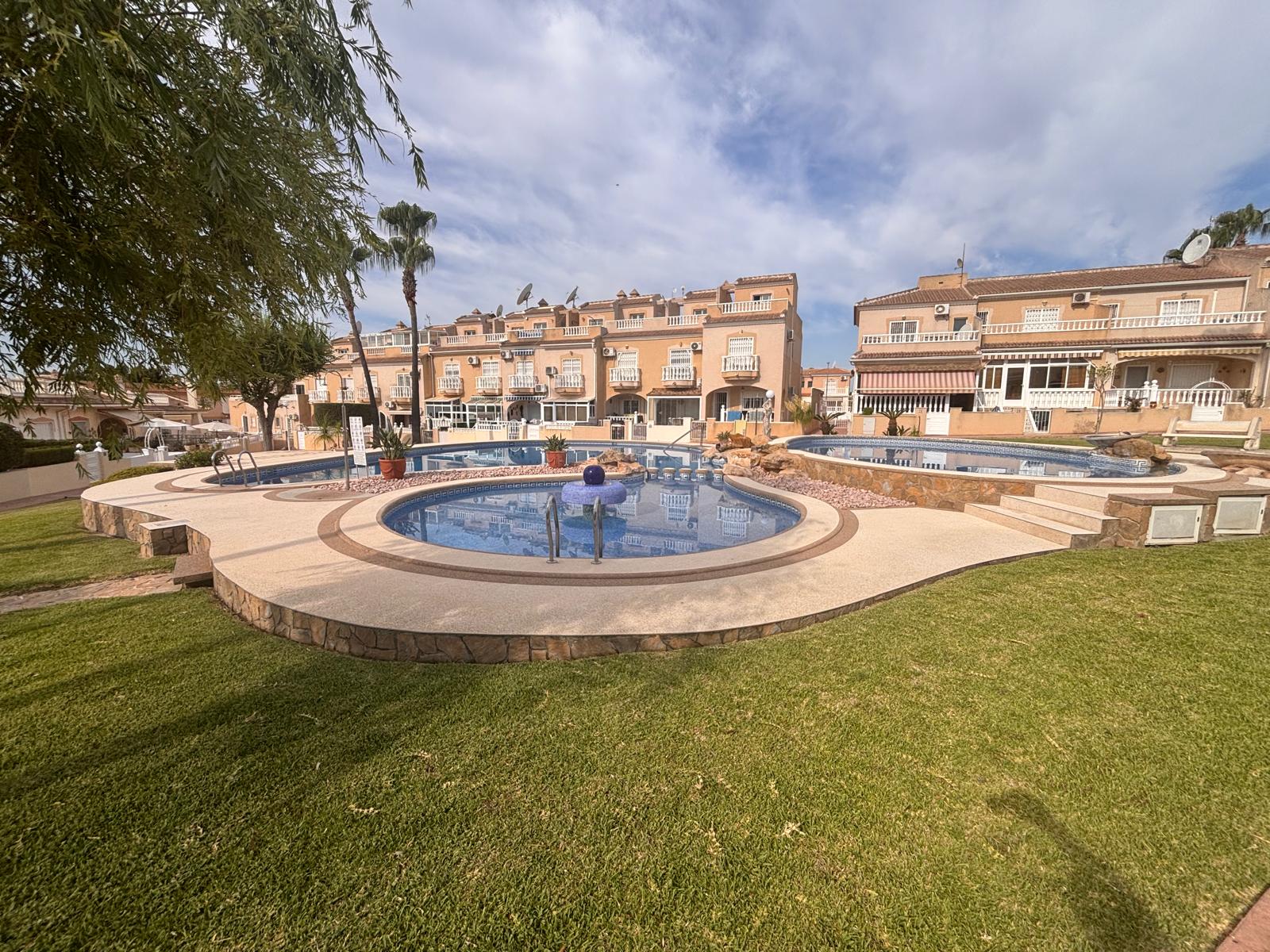 For sale - 3 Bedroom 2 Bathroom Townhouse in Urbanización Ciudad Quesada - Urbanización Ciudad Quesada  - Alicante