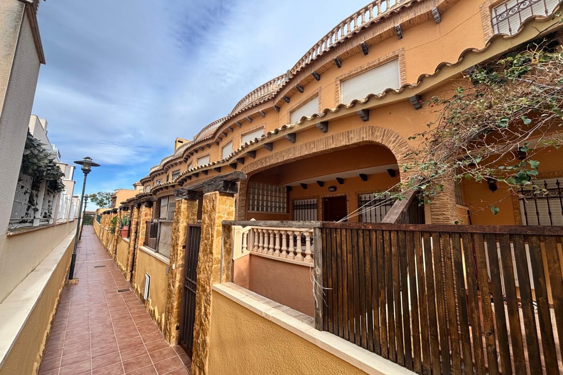 For sale - 5 Bedroom 2 Bathroom Townhouse in Urbanització Els Estanys - Urbanització Els Estanys  - Alicante