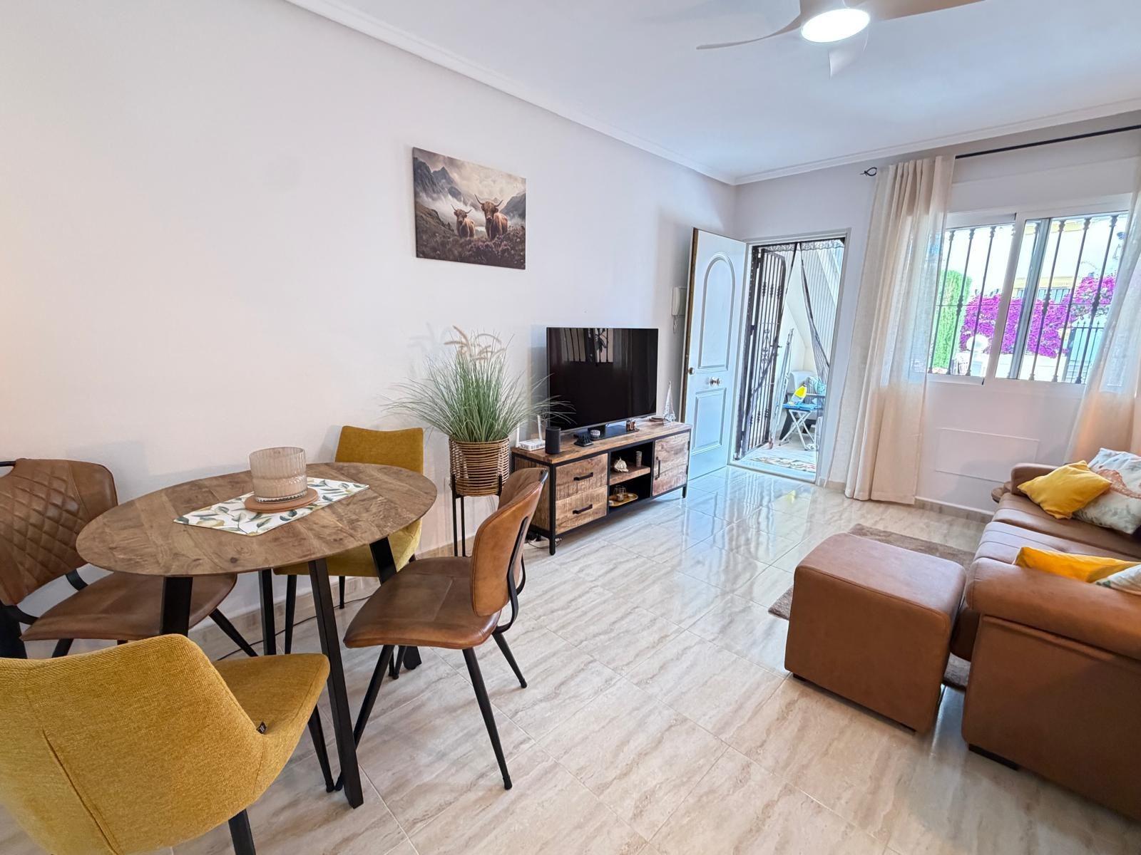 For sale - 2 Bedroom 2 Bathroom Town House in Orihuela Costa - Los Dolses  - Alicante