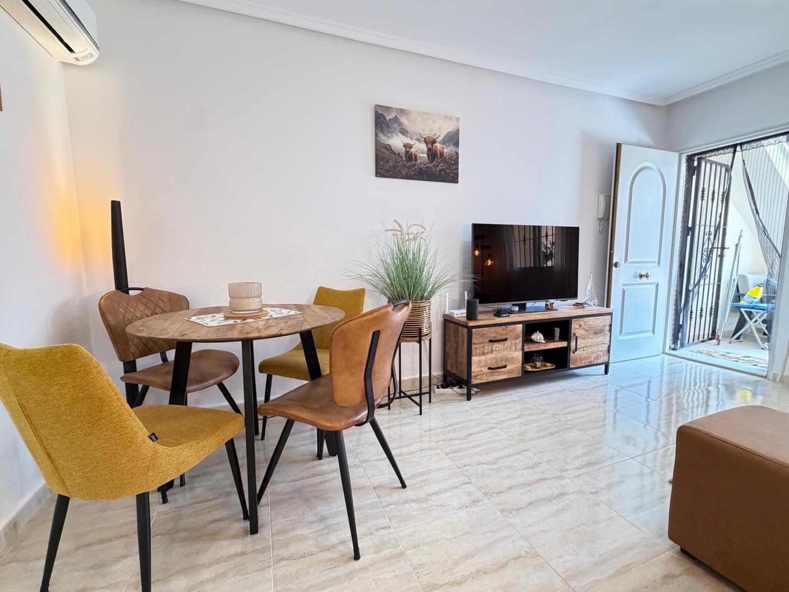 For sale - 2 Bedroom 2 Bathroom Town House in Orihuela Costa - Los Dolses  - Alicante