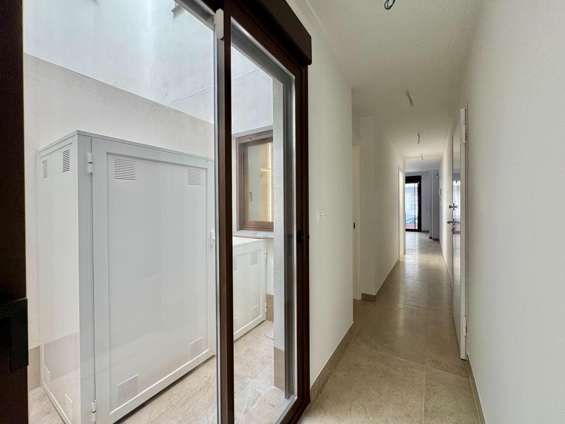 For sale - 2 Bedroom 2 Bathroom Apartment in Torrevieja - Habaneras  - Alicante