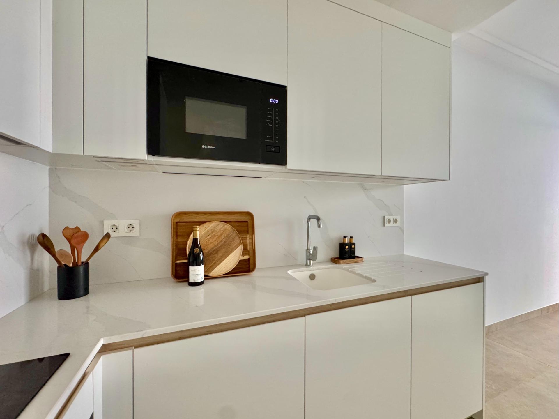 For sale - 2 Bedroom 2 Bathroom Apartment in Torrevieja - Habaneras  - Alicante